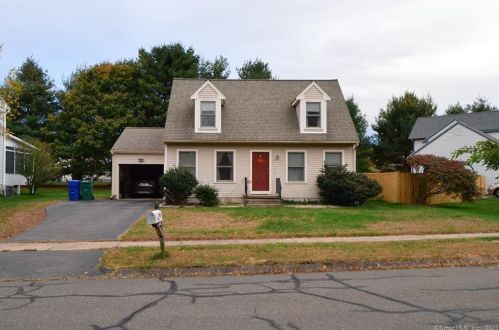 30 Austin Cir, Wapping, CT 06074-6913