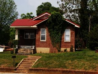 407 Sparta St, Mc Minnville, TN 37110-2650