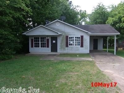 223 Clinton St, Arkadelphia, AR 71923-6339