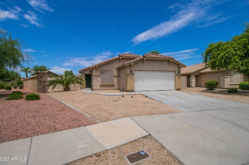 13960 Banff Ln, Sun City, AZ 85379-8610