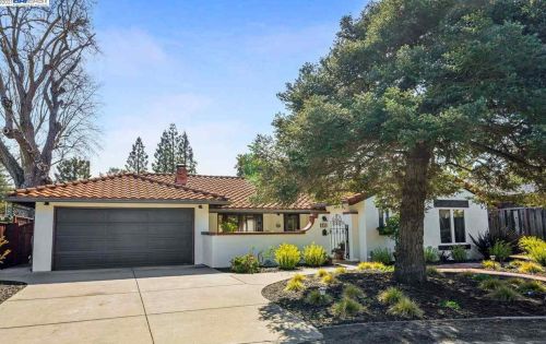 32 William Ct, Danville, CA 94526-3211