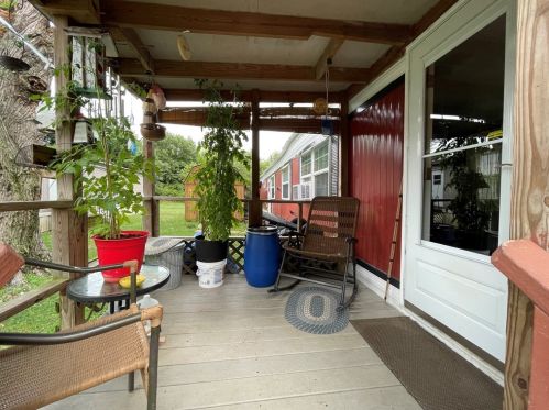 8 Lane St, Bentleyville, PA 15314-1444