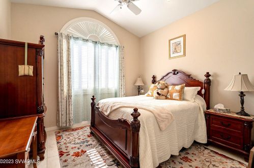 300 Michaels Ranch Dr, Sedona AZ 86336-9526 exterior