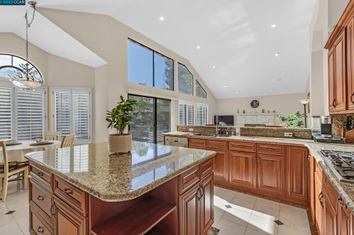 3139 Fox Creek Dr, Danville, CA 94506-5867