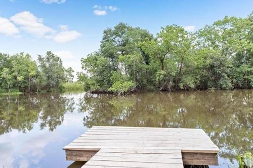3555 Briggs Rd, Orange TX  77630-9125 exterior