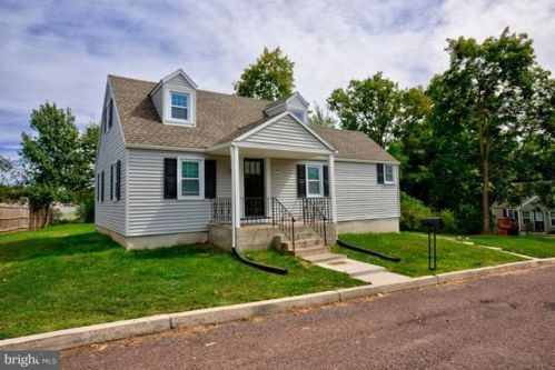 840 Poplar St, Pottstown PA  19464-1810 exterior