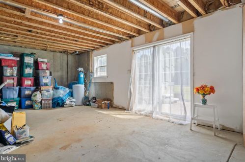 13 Victoria Dr, Swedesboro NJ  08085-3093 exterior