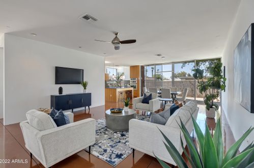 5576 12 St, Phoenix AZ 85086-4804 exterior