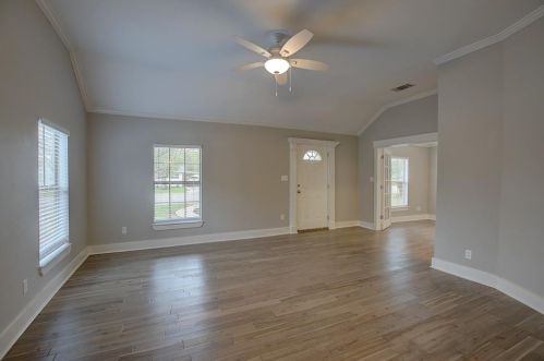 2006 Main St, Georgetown TX 78626-5047 exterior