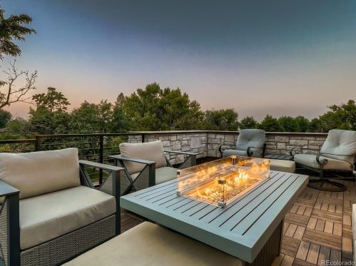 1140 Cook St, Denver CO 80205-5010 exterior