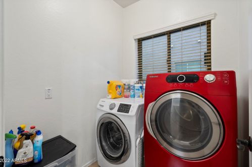 5014 6 St, Phoenix AZ 85012-1311 exterior