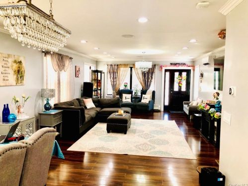 2912 Lasalle Ave, Bronx, NY 10461-5906