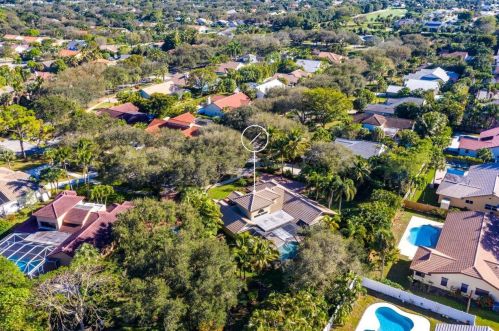 2140 Rabbit Hollowe Cir, Delray Beach, FL 33445-6684
