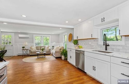 577 Ewing Ave, Franklin Lakes NJ  07417-2302 exterior