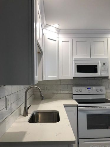 146 Howard Ave, Ansonia CT  06401-1745 exterior