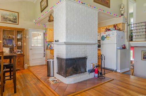 3 Jay Rd, South Setauket NY  11720-2727 exterior