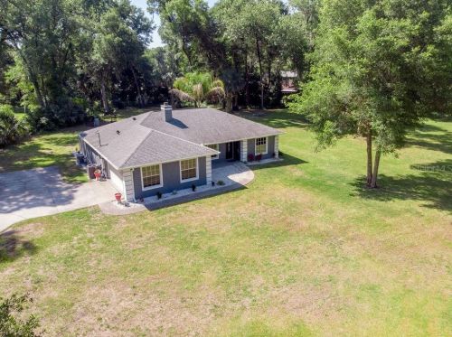 1550 Carr St, Deland, FL 32720-6914