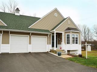 15 Lantern Ln, Vernon CT  06066-4901 exterior