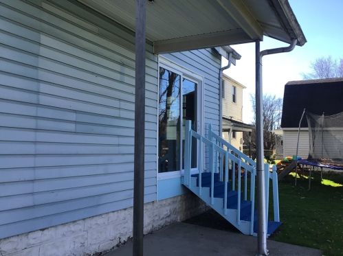 1626 Ashton Ave, Hermitage PA  16150-1026 exterior