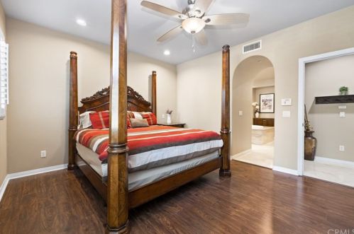 105 Mission, Irvine CA  92620-3420 exterior