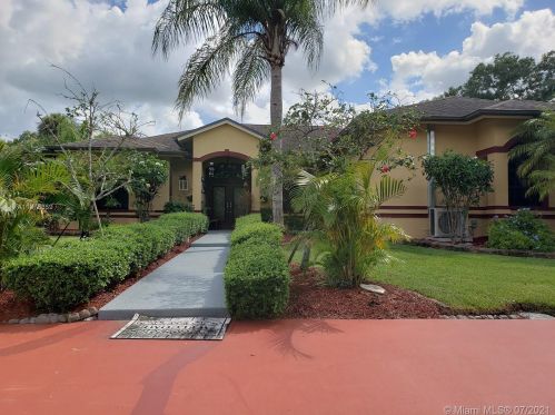 16724 63rd Rd, Town Of Loxahatchee Groves, FL 33470-6009