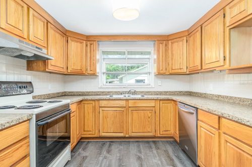 2420 Avon Blvd, Avon Park Lakes, FL 33825-9315