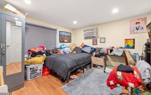 475 Preakness Ave, Paterson NJ  07502-2132 exterior