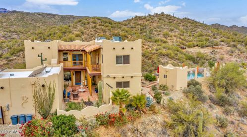 32150 Lisa Dr, Black Canyon City, AZ 85324-8877