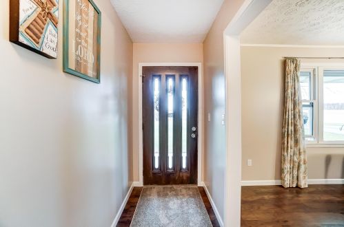 5174 Washington Waterloo Rd, Washington Ch OH  43160-8719 exterior