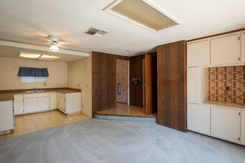 652 North St, Manteca CA 95336-4831 exterior