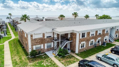 190 Olmstead Dr, Titusville FL  32780-5859 exterior