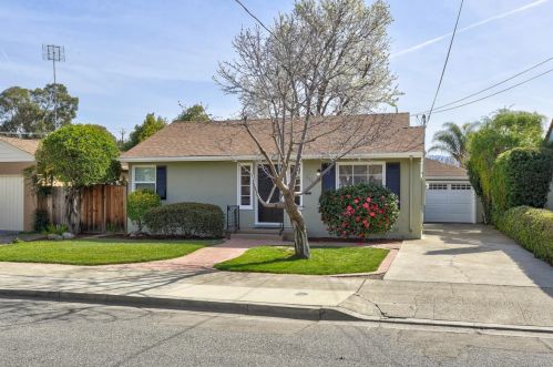 638 Hawthorne Ave, Campbell, CA 95008-2117