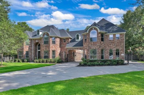 9010 Willow Springs Ln, Conroe, TX 77302-3496