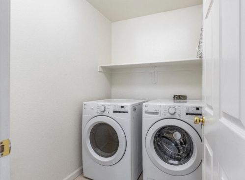 2228 Clock Tower Ct, Riverbank CA  95367-9427 exterior