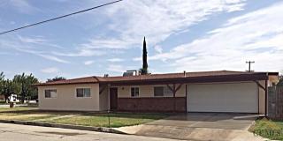 4891 Birdie Ln, Bakersfield, CA 93308-1101