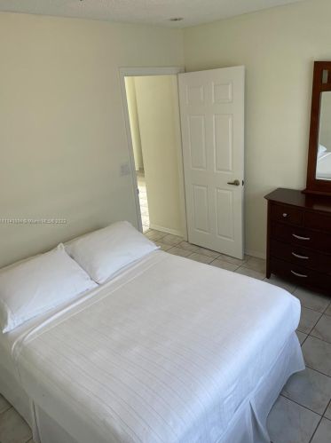 17067 11th St, Hollywood FL 33028-2101 exterior