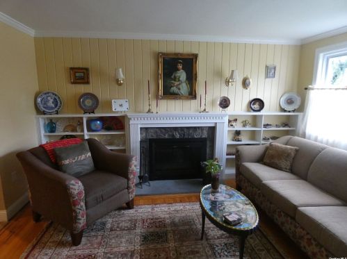 144 Old Country Rd, Huntington Station NY  11747-2013 exterior