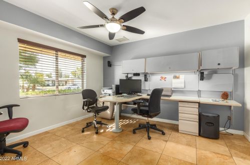 4426 El Caminito Dr, Glendale AZ 85302-6025 exterior