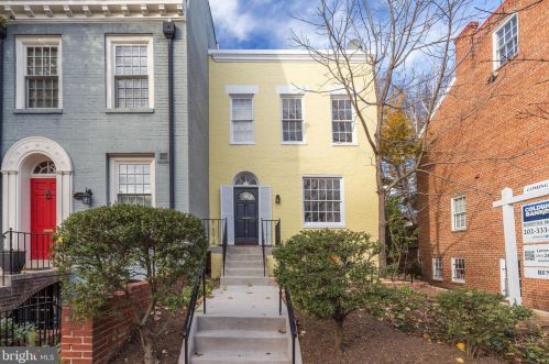 3315 Dent Pl, Washington DC  20007-2713 exterior