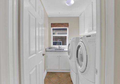 4914 Caminito Vista Lujo, San Diego CA 92130-2861 exterior