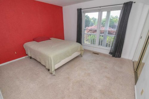 8883 Valley Circle Dr, Florence KY  41042-9523 exterior