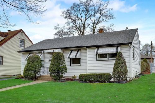 4003 52, Milwaukee WI 53220-2608 exterior