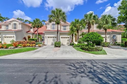 4695 Winged Foot Ct, Naples, FL 34112-7945