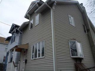 78 3rd Ave, Defreestville, NY 12144-2410