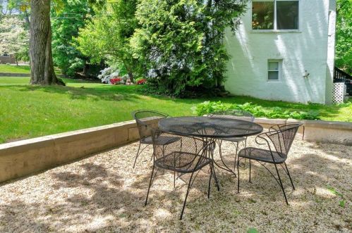 15 Oxford Rd, New Rochelle NY  10804-3712 exterior