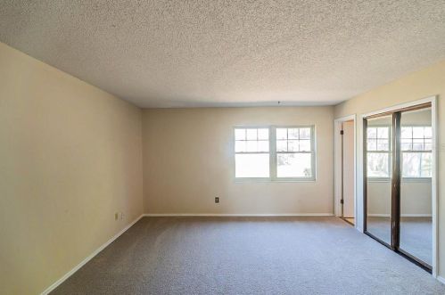 2049 El Campo Ave, Deltona FL  32725-3204 exterior