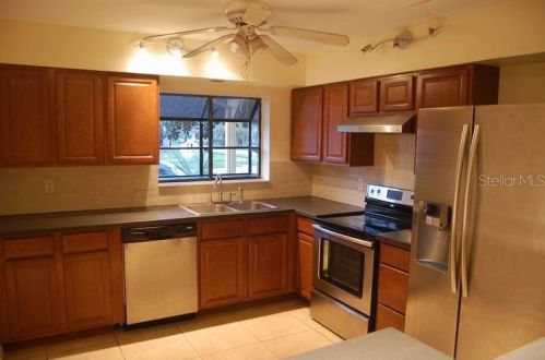 5308 Magna Carta St, Orlando, FL 32821-8718