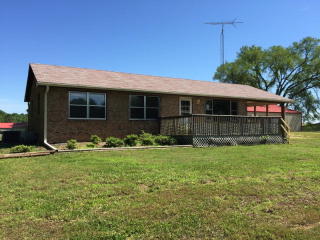 5615 Elkhorn Rd, Paris, TN 38242-6994