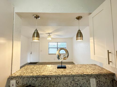3105 Ocean Pkwy, Boynton Beach FL  33435-1652 exterior
