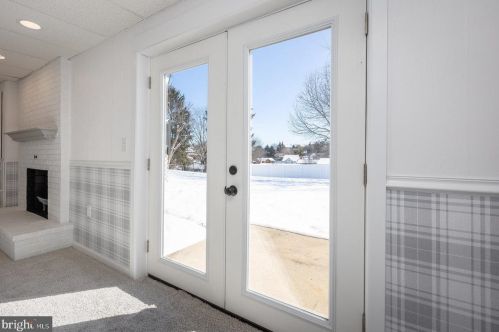 821 Blue Rdg Dr, Harrisonburg VA  22802-5012 exterior